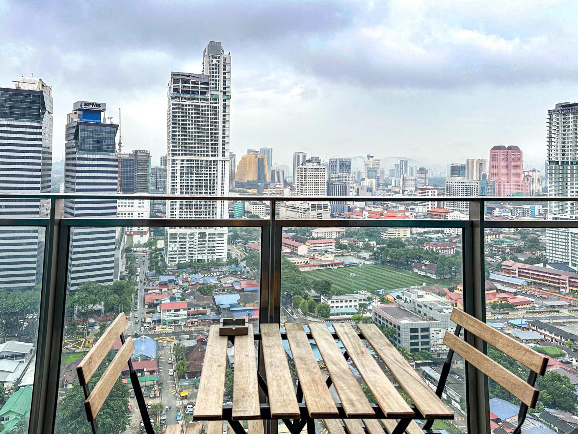 Summer Suites Klcc By Apartx Kuala Lumpur Zewnętrze zdjęcie